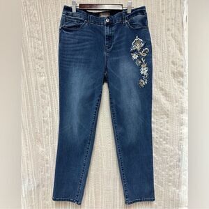 Chico’s 1 - 8 Blue Medium Wash Ankle Cropped Floral Jeweled Embroidered Jeans